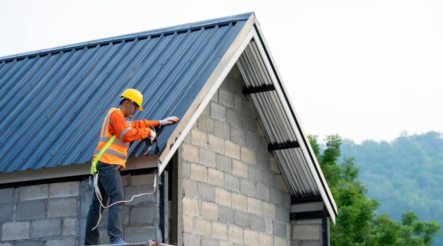 Expert Emergency Roof Repairs services in Amidon, ND